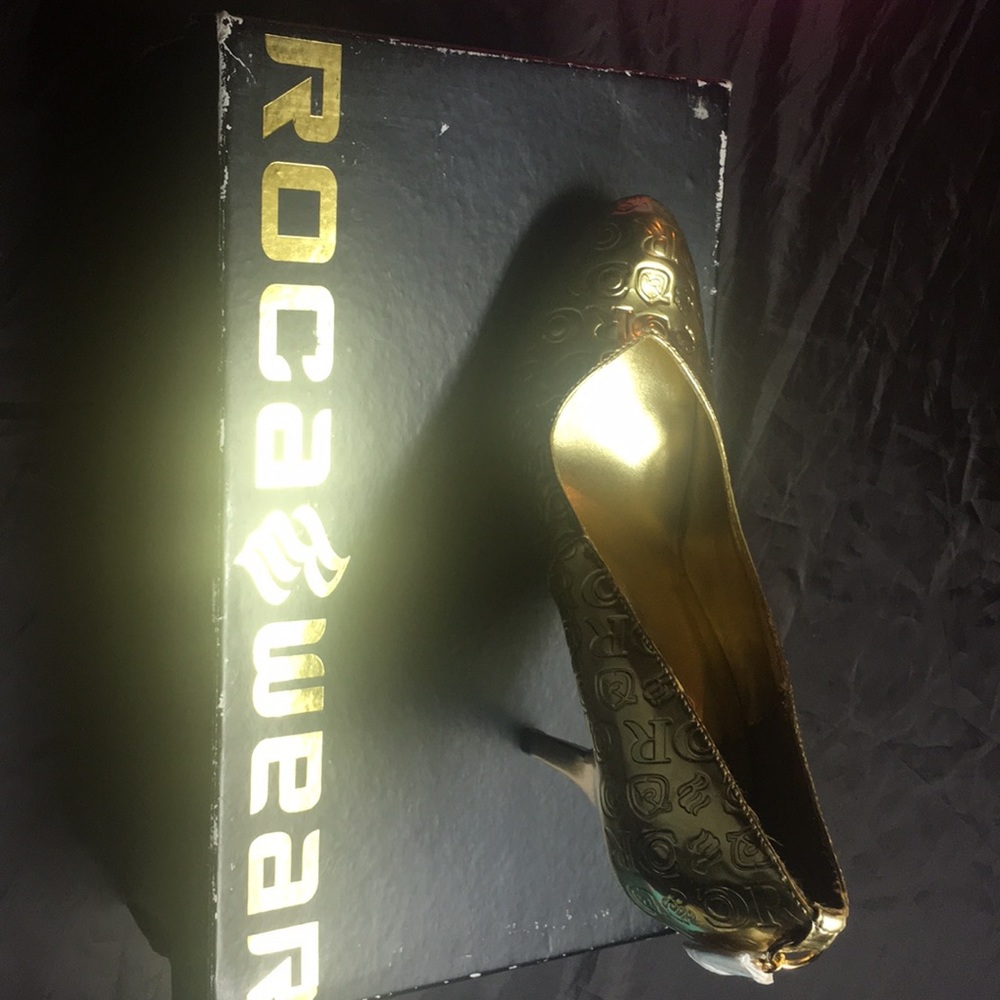 Rocawear heel no box included
